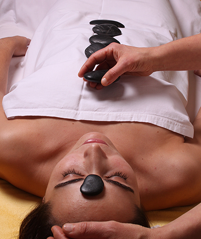 Hot_Stone_Ganzkoerpermassage1